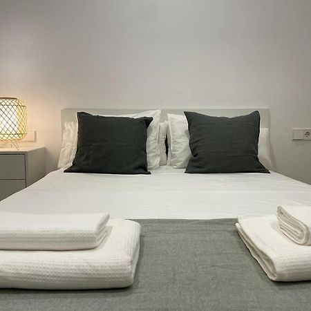 Apartamento Nuevo Centrico Frente Al Mar En Palamos Exterior photo