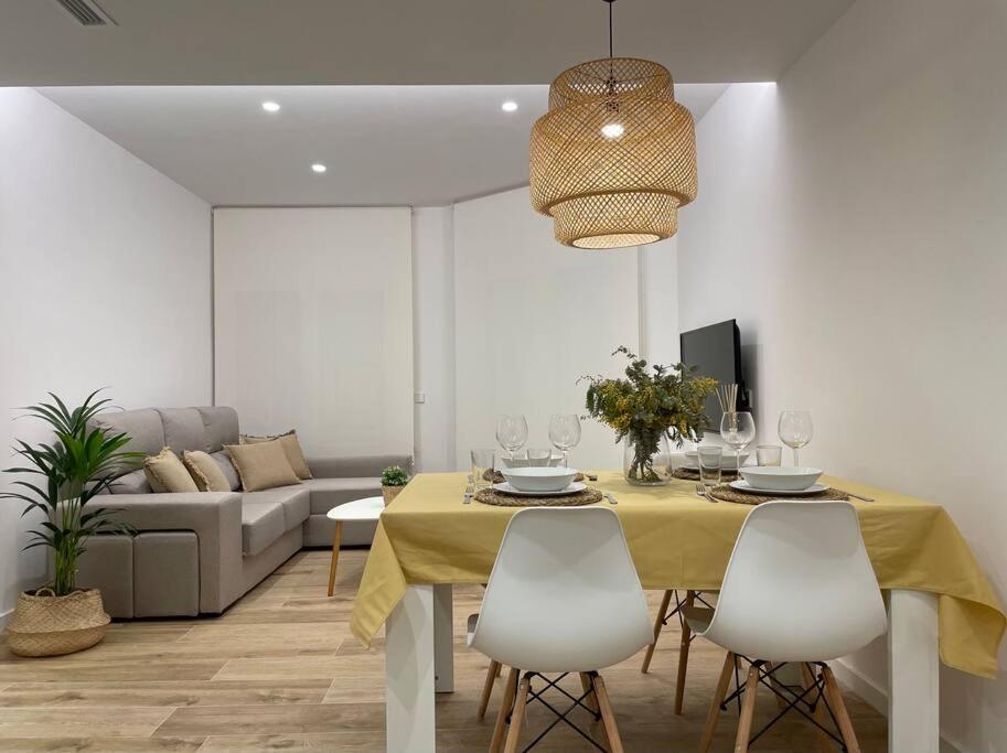Apartamento Nuevo Centrico Frente Al Mar En Palamos Exterior photo