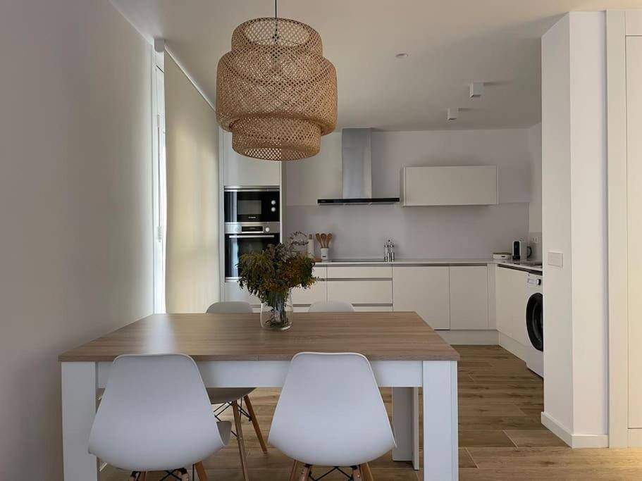 Apartamento Nuevo Centrico Frente Al Mar En Palamos Exterior photo